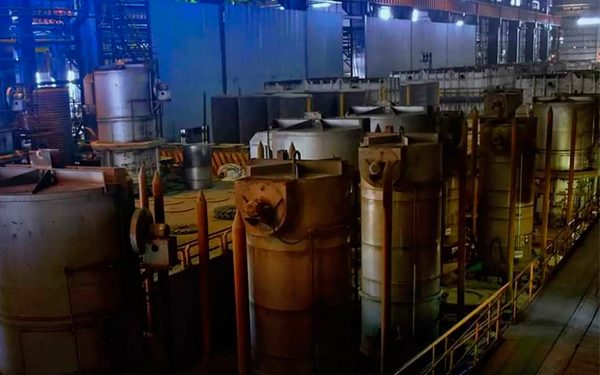 CFE le cortó la luz a Altos Hornos de México por falta de pago