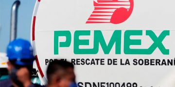 Para proteger a Pemex, Sener intentó bloquear reglas sobre quema de gas natural