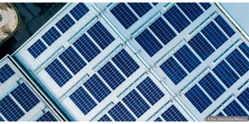CRE aprueba que más socios se desconecten de plantas de Iberdrola
