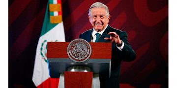 AMLO ayudará a Pemex a pagar deuda si lo requiere