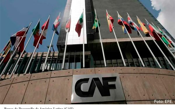 Salida de comisionados deja incompletas a CRE y CNH