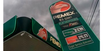Pemex planea emitir bonos para pagar sus deudas