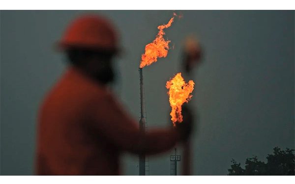 Pemex tiene vencimientos por 8,000 mdd