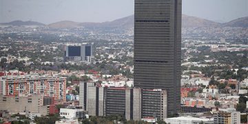 Pemex tiene vencimientos por 8,000 mdd