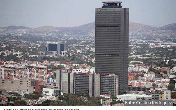 Pemex tiene vencimientos por 8,000 mdd