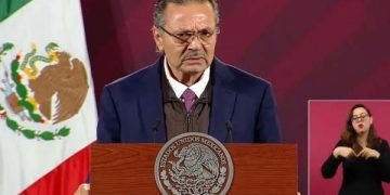 Pemex debe pagar amortizaciones entre 5,500 y 6,000 millones de dólares en 1T: Romero Oropeza