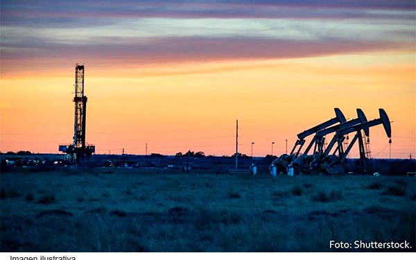 Empresarios exigen a la CRE dejar de frenar trámites del sector energético