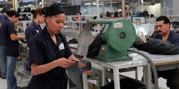 AMLO envía terna para comisionado de la CRE; CNH sigue sin sesiones por falta de comisionados