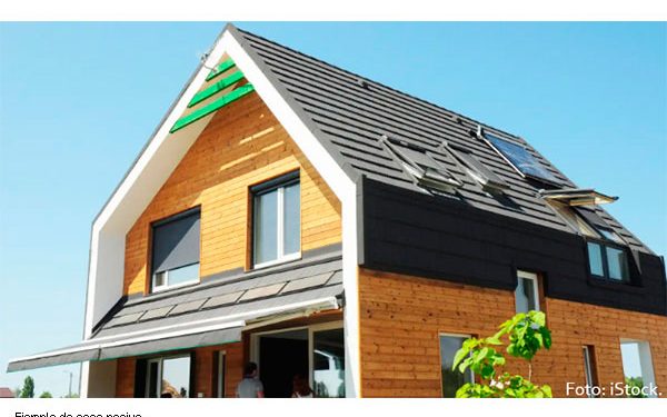 El ingenioso invento que jubilará a las placas solares: genera energía de noche y en días nublados