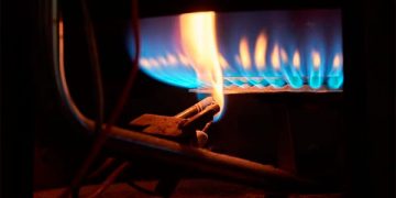 CRE se niega a dar permisos de gas LP e incentiva el mercado ilegal: especialistas