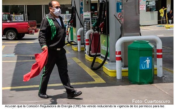 Agárrense, gasolineras: CRE reduce 10 años los permisos para operar