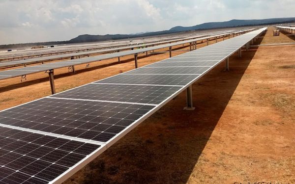 Unión Europea advierte un freno de inversión privada en energías renovables en México