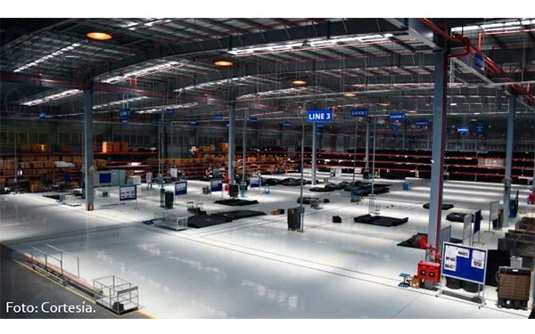 AMLO niega crisis en sistema eléctrico; Cenace dice lo contrario