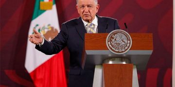 ¿México ‘le apaga la luz’ al nearshoring? Falta de inversión en energía afectará operaciones