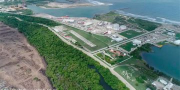 AMLO niega crisis en sistema eléctrico; Cenace dice lo contrario