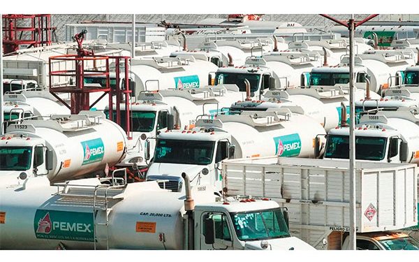 ‘¿Para cuándo los permisos?’; dejen de pensar en sus negocios, pide la CRE a gasolineros