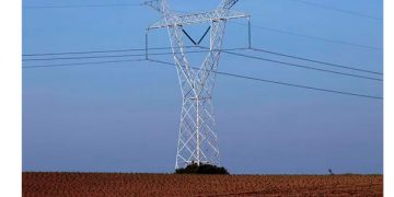 ¿México ‘le apaga la luz’ al nearshoring? Falta de inversión en energía afectará operaciones