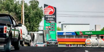 ‘¿Para cuándo los permisos?’; dejen de pensar en sus negocios, pide la CRE a gasolineros