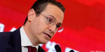 El mundo todavía necesita «desesperadamente» petróleo y gas, dice director ejecutivo de Shell