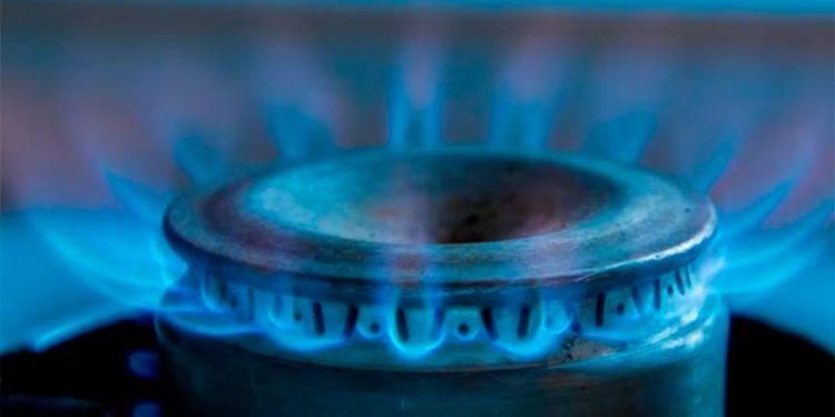 ‘Paralizan’ acuerdo con el que la CRE quería hacer pasar el gas como energía limpia