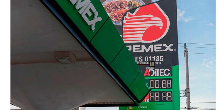 Autos eléctricos y electricidad fotovoltaica, en línea con cero emisiones en 2050