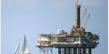 La dura verdad es que consumimos más petróleo que nunca