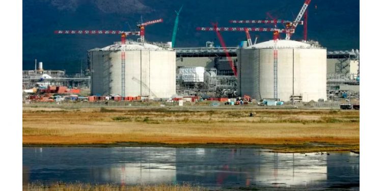 CRE enfoca su atención en cesar permisos eléctricos, encima de aprobar nuevas actividades