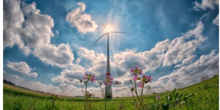 CRE enfoca su atención en cesar permisos eléctricos, encima de aprobar nuevas actividades