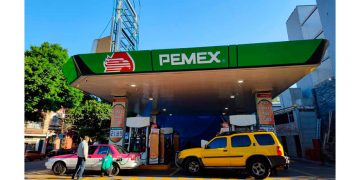 Se acumulan pendientes de permisos en la CRE para estaciones de servicio