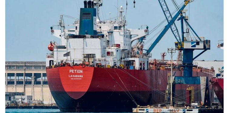 Hasta un 60% de operadores del sistema eléctrico no han cumplido con código de red 2.0