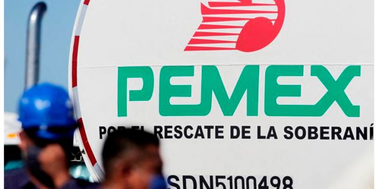 Hacienda subestima precio del petróleo: expertos