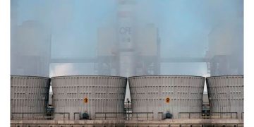 Sener logra detener por el momento amparos contra reforma eléctrica