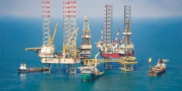 Crudo: Pemex baja meta de producción y la incumple