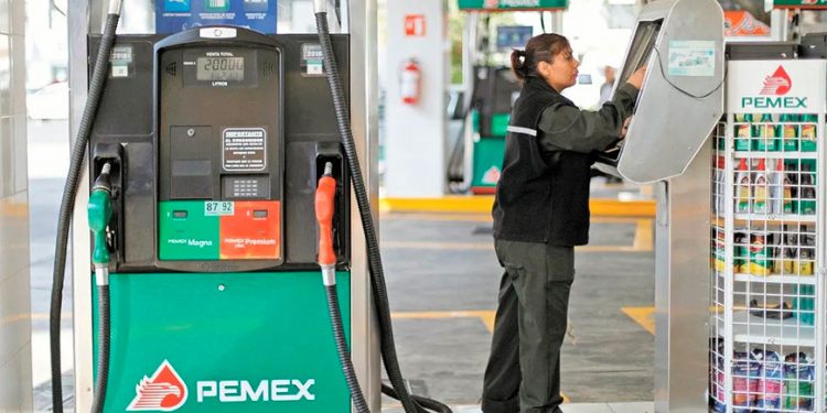 La CRE otorga 44 permisos para nuevas gasolineras en octubre