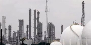 Pemex planea reiniciar la próxima semana unidad de destilación en Deer Park