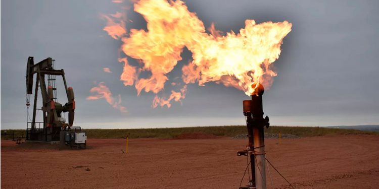 Exclusiva: Pemex necesita pagar su propia deuda para subir de calificación, dice Moody’s