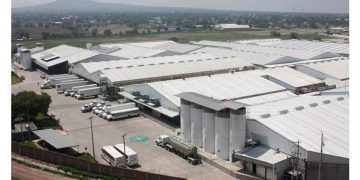 A cuentagotas, CRE remonta rezago administrativo