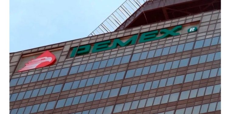 Producción de hidrocarburos líquidos de Pemex subió 5.8% anual