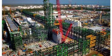 A la baja, inversión de Pemex y CFE para adquirir infraestructura