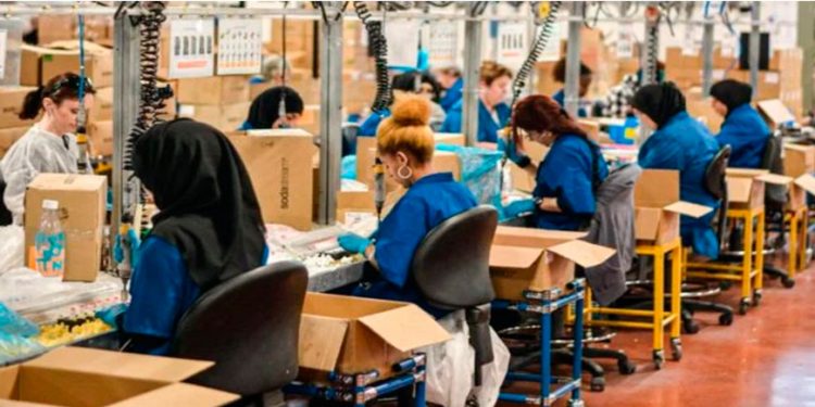 Economía de México sube 0.9% preliminar en tercer trimestre