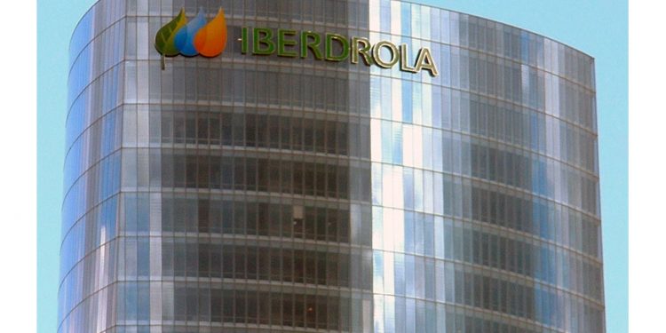 CRE concede cambios a permisos de 5 centrales de Iberdrola