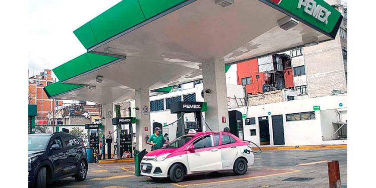 Aumento en gasolinas, menor que la inflación: CRE
