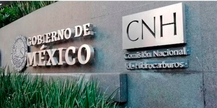 Incumplen nuevos comisionados de la CNH requisitos para el cargo
