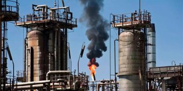 La producción de Pemex precipita su caída pese a los esfuerzos gubernamentales