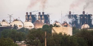 Pemex produce 74% más combustóleo que en 2019