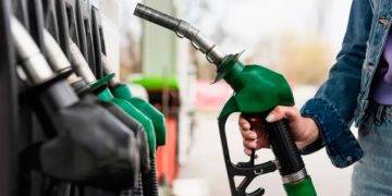 CRE controla crisis de combustibles tras revisión de permisos de autoabasto