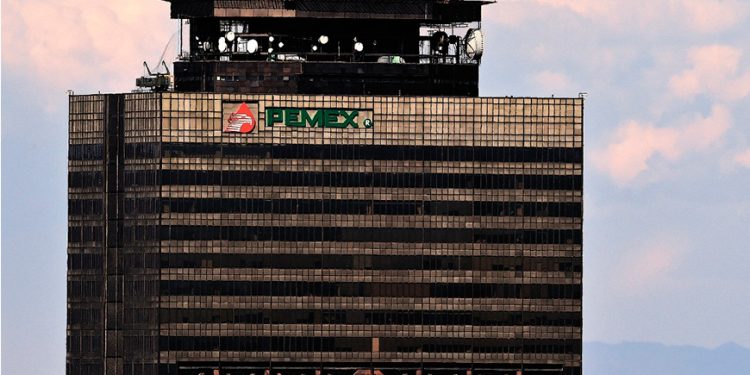 Moody’s rebaja calificación de Petróleos Mexicanos a B3
