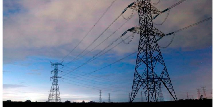 Proponen invertir en electricidad