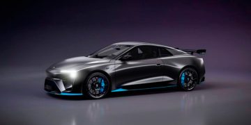 El coche más versátil de la historia: electricidad, hidrógeno y este derivado del alcohol con cuatro motores
