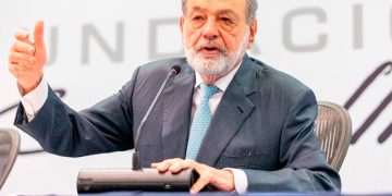Pemex y Slim valoran desarrollo del campo Lakach de gas natural